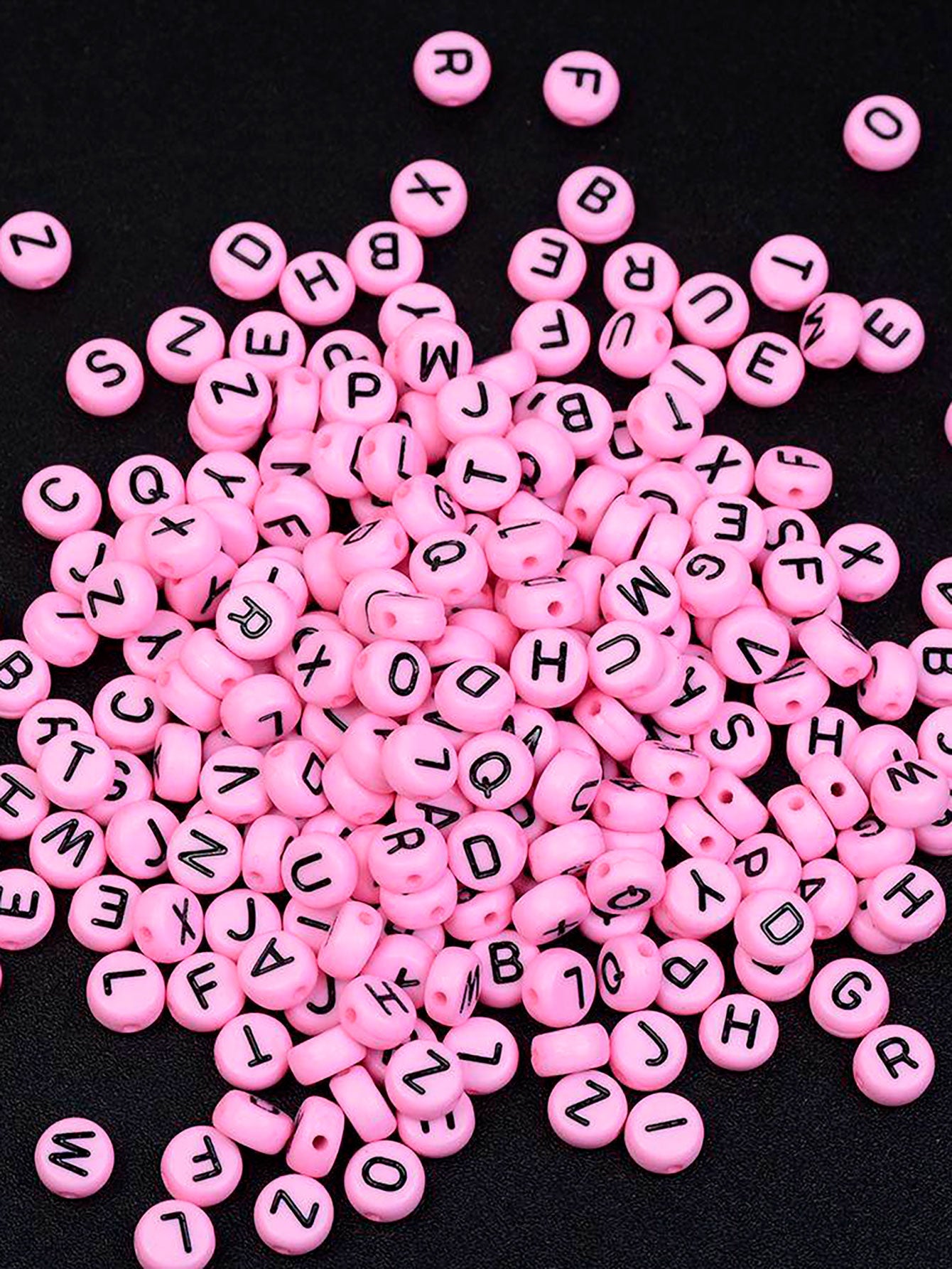 400 Cuentas de Acrílico Rosas con Letras Negras Para Pulseras, Bisutería y Manualidades 💖🔤✨
