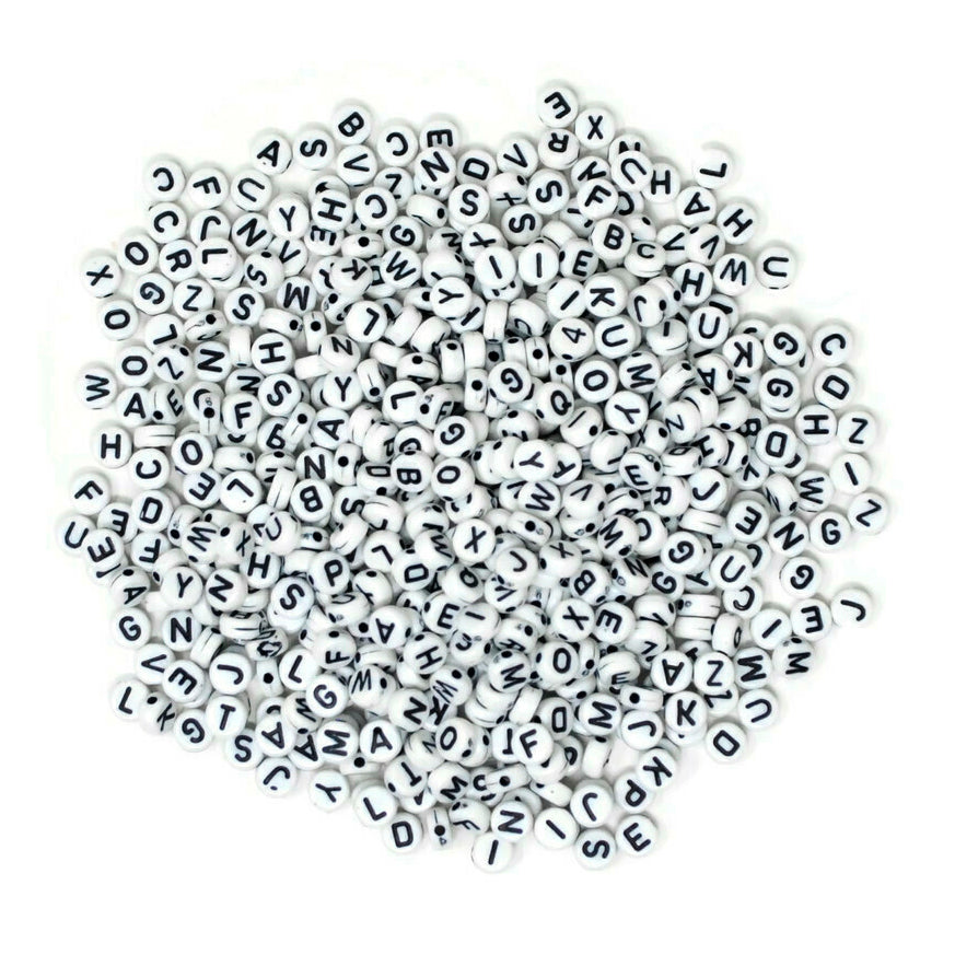 400 Cuentas de Acrílico Blancas con Letras Negras Para Pulseras, Bisutería y Manualidades 🔤⚪✨